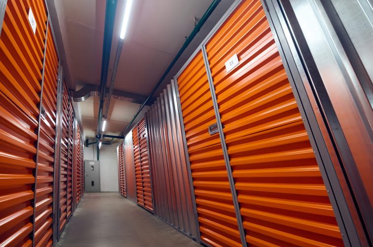 ¿Cómo ahorrar en el alquiler de mini depósitos en Panamá?