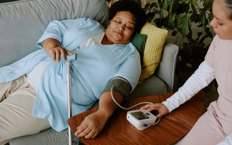 Cómo la Nicardipina previene complicaciones de hipertensión en Panamá